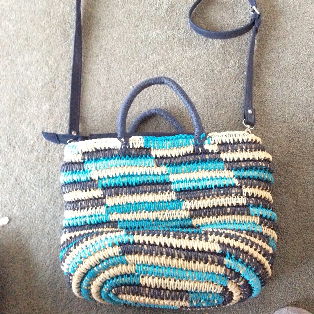 Straw over the shoulder bag (used once)